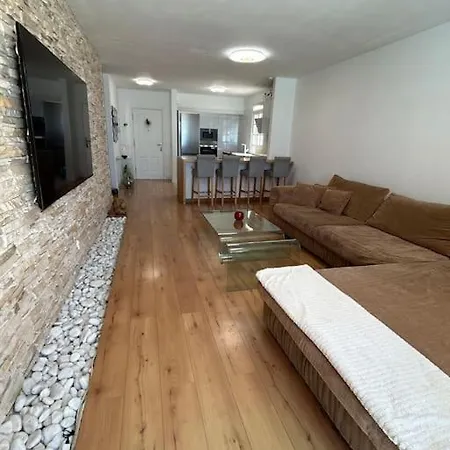 Prázdninový dům Casa Claudia Radazul *